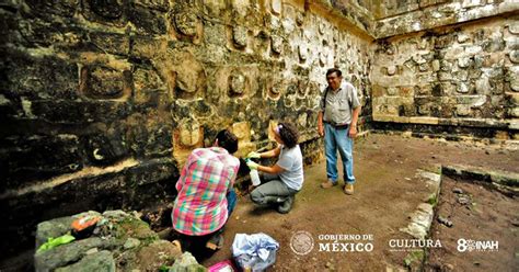  Popolocas: Unearthed Myths From the Mayan World 